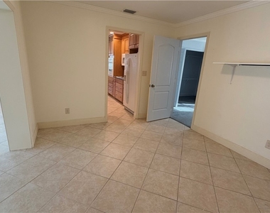 721 Canton Avenue - Photo Thumbnail 7
