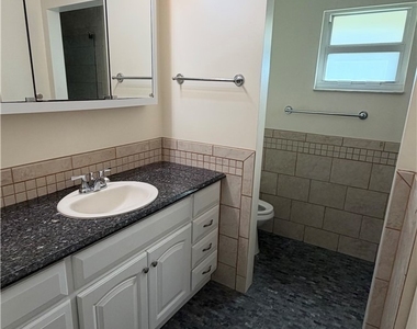 721 Canton Avenue - Photo Thumbnail 10