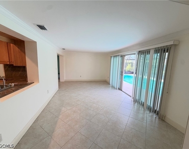721 Canton Avenue - Photo Thumbnail 3