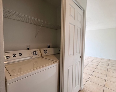 11464 Char Ann Drive - Photo Thumbnail 4