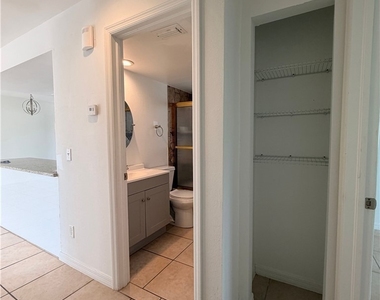 11464 Char Ann Drive - Photo Thumbnail 5
