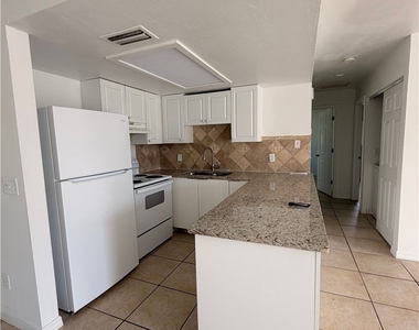 11464 Char Ann Drive - Photo Thumbnail 2