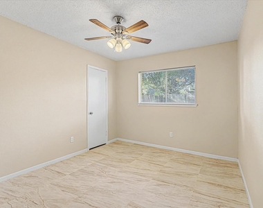20203 Fox Stone Lane - Photo Thumbnail 23