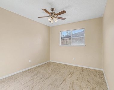 20203 Fox Stone Lane - Photo Thumbnail 25