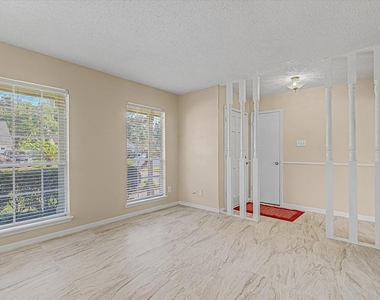 20203 Fox Stone Lane - Photo Thumbnail 5