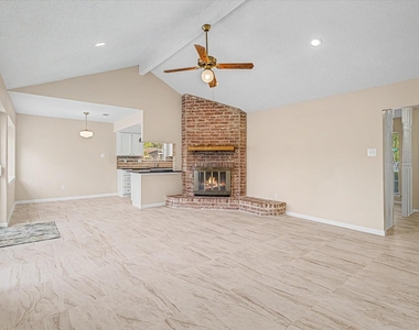 20203 Fox Stone Lane - Photo Thumbnail 14