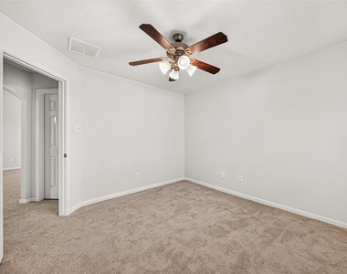5119 Camarosa Drive - Photo Thumbnail 27