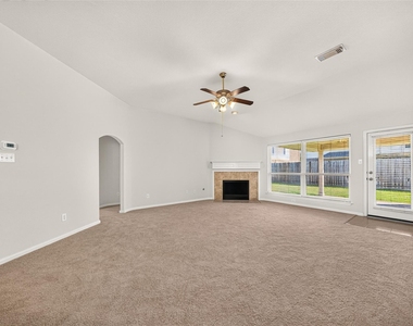 5119 Camarosa Drive - Photo Thumbnail 6