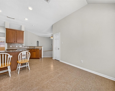 5119 Camarosa Drive - Photo Thumbnail 16