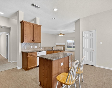 5119 Camarosa Drive - Photo Thumbnail 9