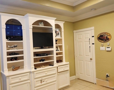 6015 Ladonia Street - Photo Thumbnail 15