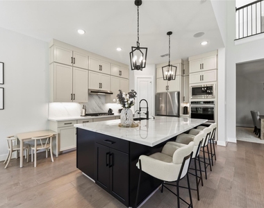 4439 Southpoint Way - Photo Thumbnail 5