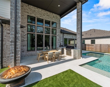 4439 Southpoint Way - Photo Thumbnail 1