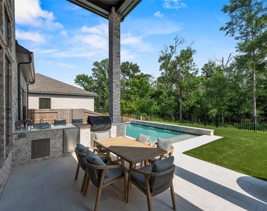 4439 Southpoint Way - Photo Thumbnail 3