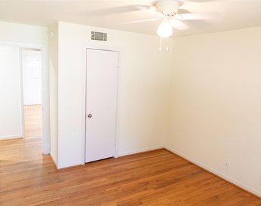 4114 Lemac Drive - Photo Thumbnail 13