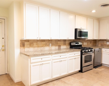 4114 Lemac Drive - Photo Thumbnail 10