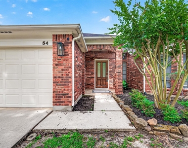 34 Green Slope Place - Photo Thumbnail 3