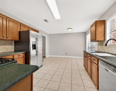 34 Green Slope Place - Photo Thumbnail 18