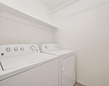 34 Green Slope Place - Photo Thumbnail 31