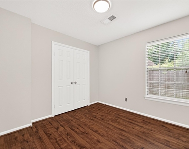 34 Green Slope Place - Photo Thumbnail 32