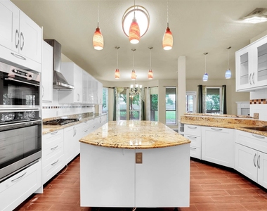 2754 Red Oak Drive - Photo Thumbnail 13
