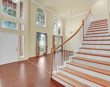 2754 Red Oak Drive - Photo Thumbnail 5
