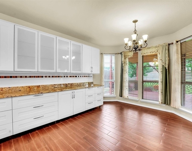 2754 Red Oak Drive - Photo Thumbnail 15