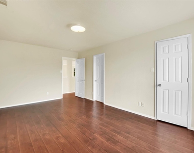 2754 Red Oak Drive - Photo Thumbnail 32