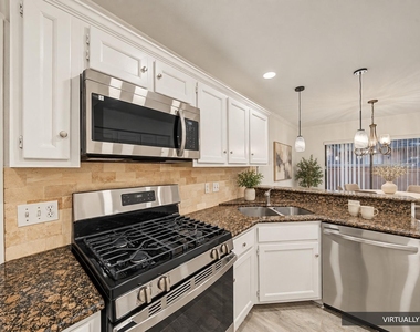 2711 Grants Lake Boulevard - Photo Thumbnail 16