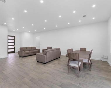 219 Road 5714 - Photo Thumbnail 7