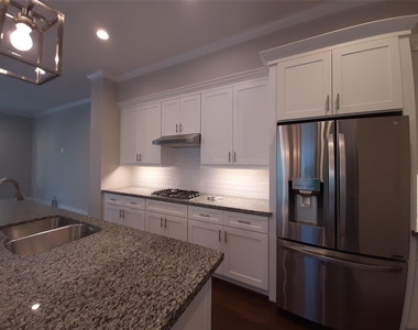 1716 Ridgewood Street - Photo Thumbnail 8