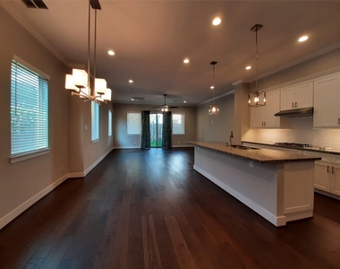 1716 Ridgewood Street - Photo Thumbnail 5