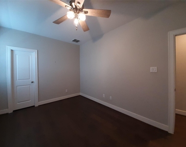 1716 Ridgewood Street - Photo Thumbnail 14