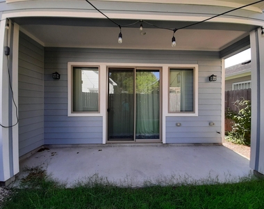 1716 Ridgewood Street - Photo Thumbnail 4