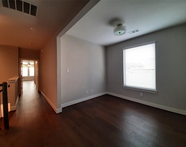 1716 Ridgewood Street - Photo Thumbnail 20