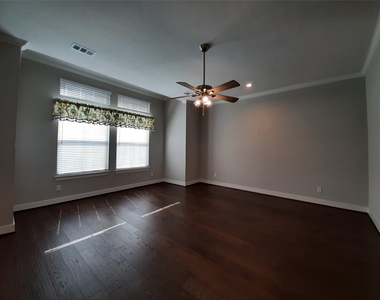 1716 Ridgewood Street - Photo Thumbnail 24