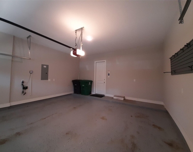 1716 Ridgewood Street - Photo Thumbnail 28