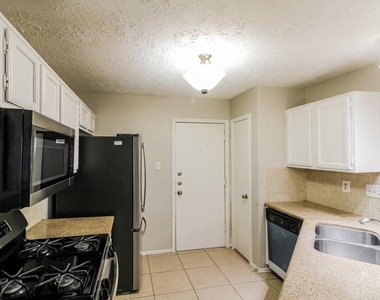 15503 Boulder Oaks Drive - Photo Thumbnail 6