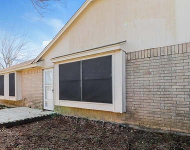 15503 Boulder Oaks Drive - Photo Thumbnail 14