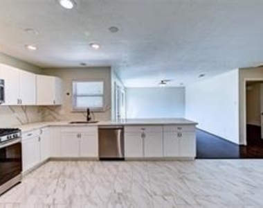 5103 Temple Bell Drive - Photo Thumbnail 4