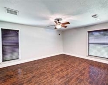 5103 Temple Bell Drive - Photo Thumbnail 32