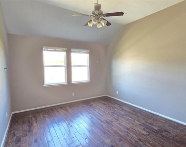 12634 Mansfield Glen Court - Photo Thumbnail 11