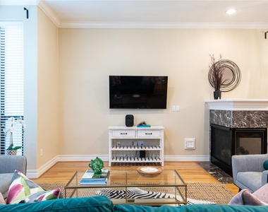 1806 Tuam Street - Photo Thumbnail 13