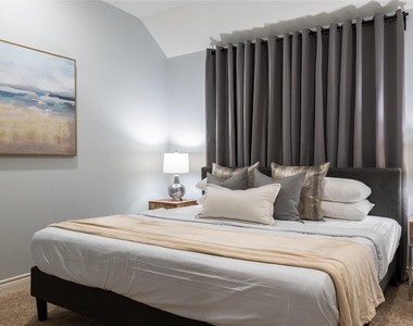 1806 Tuam Street - Photo Thumbnail 20