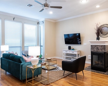1806 Tuam Street - Photo Thumbnail 14