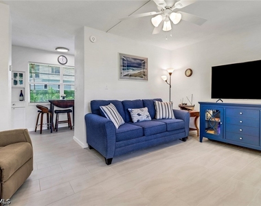 207 8th Avenue S - Photo Thumbnail 10