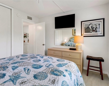 207 8th Avenue S - Photo Thumbnail 15
