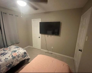 5711 Toddington Road - Photo Thumbnail 18