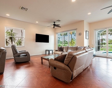2252 Heritage Greens Drive - Photo Thumbnail 7