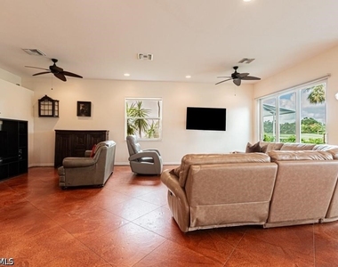 2252 Heritage Greens Drive - Photo Thumbnail 8